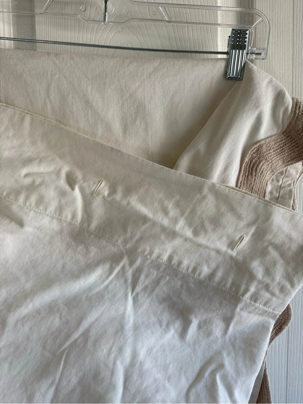 Anthropologie Embroidered Scalloped Trim Cotton Shower Curtain Taupe White